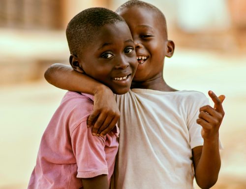 Μια Λαμπάδα = Ένα γεύμα για ένα μικρό μας φίλο στην Αφρική / 2026